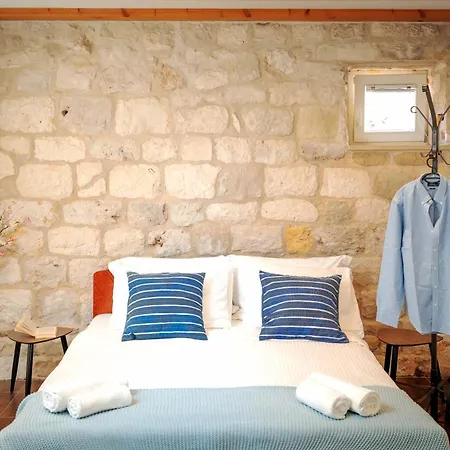 Stonehouse 22 - Zf Hvar Daire *