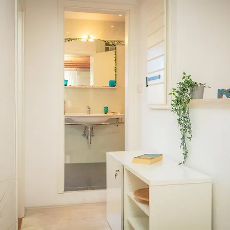 Stonehouse 22 - Zf Hvar Daire