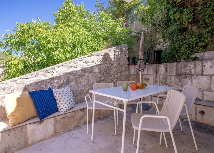 Stonehouse 22 - Zf Hvar Lägenhet