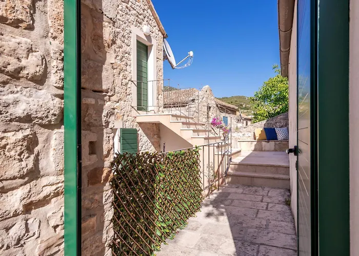 Stonehouse 22 - Zf Hvar Lägenhet