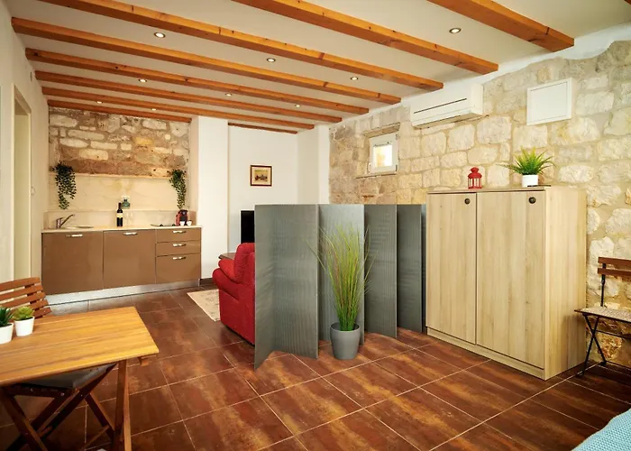 Stonehouse 22 - Zf Hvar Hvar Town