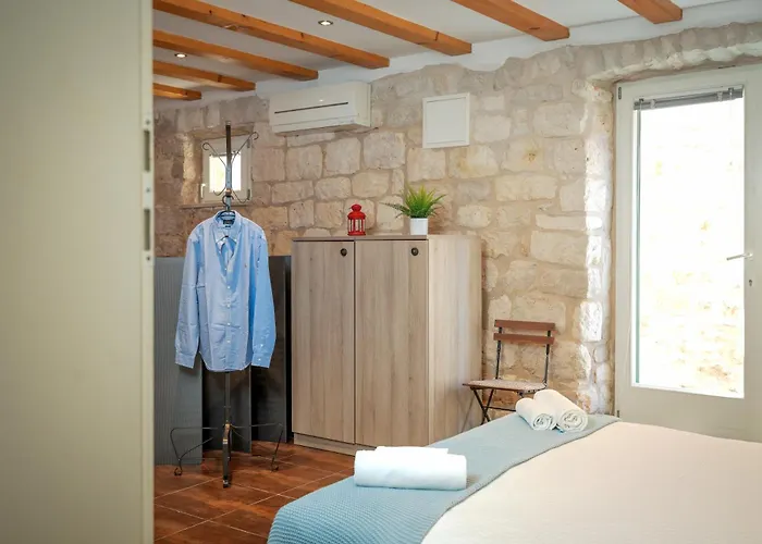 Stonehouse 22 - Zf Hvar Hvar Town