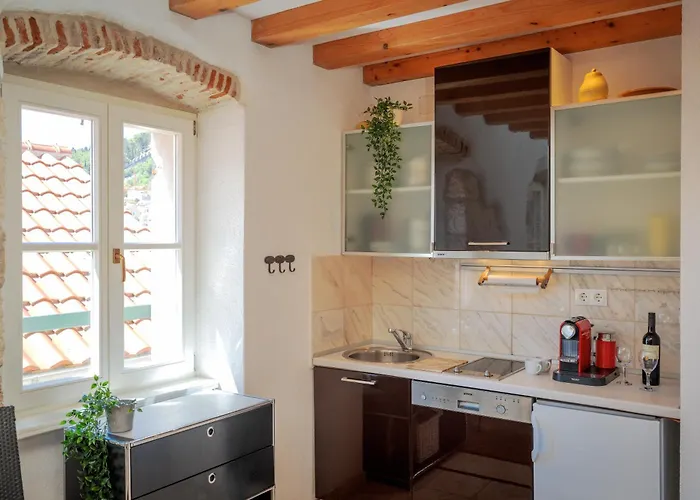 Stonehouse 22 - Zf Hvar Hvar Town