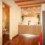 Stonehouse 22 - Zf Hvar 赫瓦尔