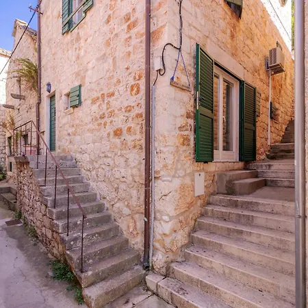Stonehouse 22 - Zf Hvar 公寓 *