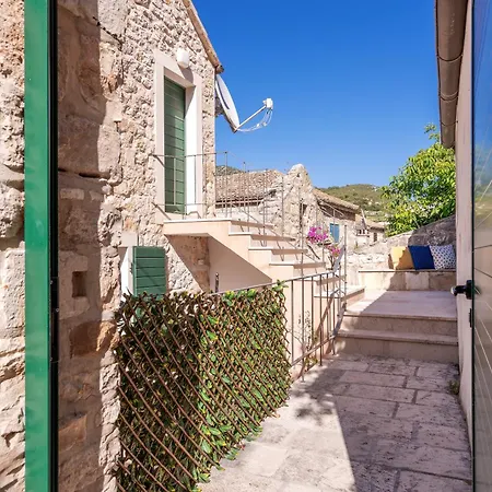 Stonehouse 22 - Zf Hvar 公寓