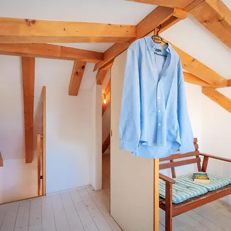 Stonehouse 22 - Zf Hvar *