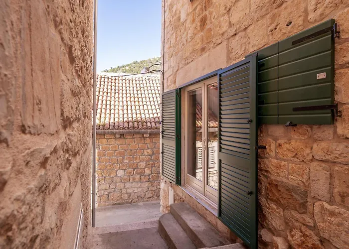 Stonehouse 22 - Zf Hvar * Hvar Town