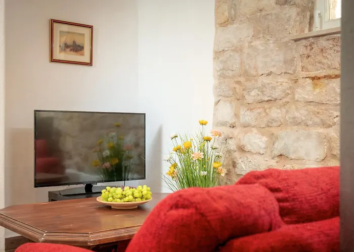 Stonehouse 22 - Zf Hvar